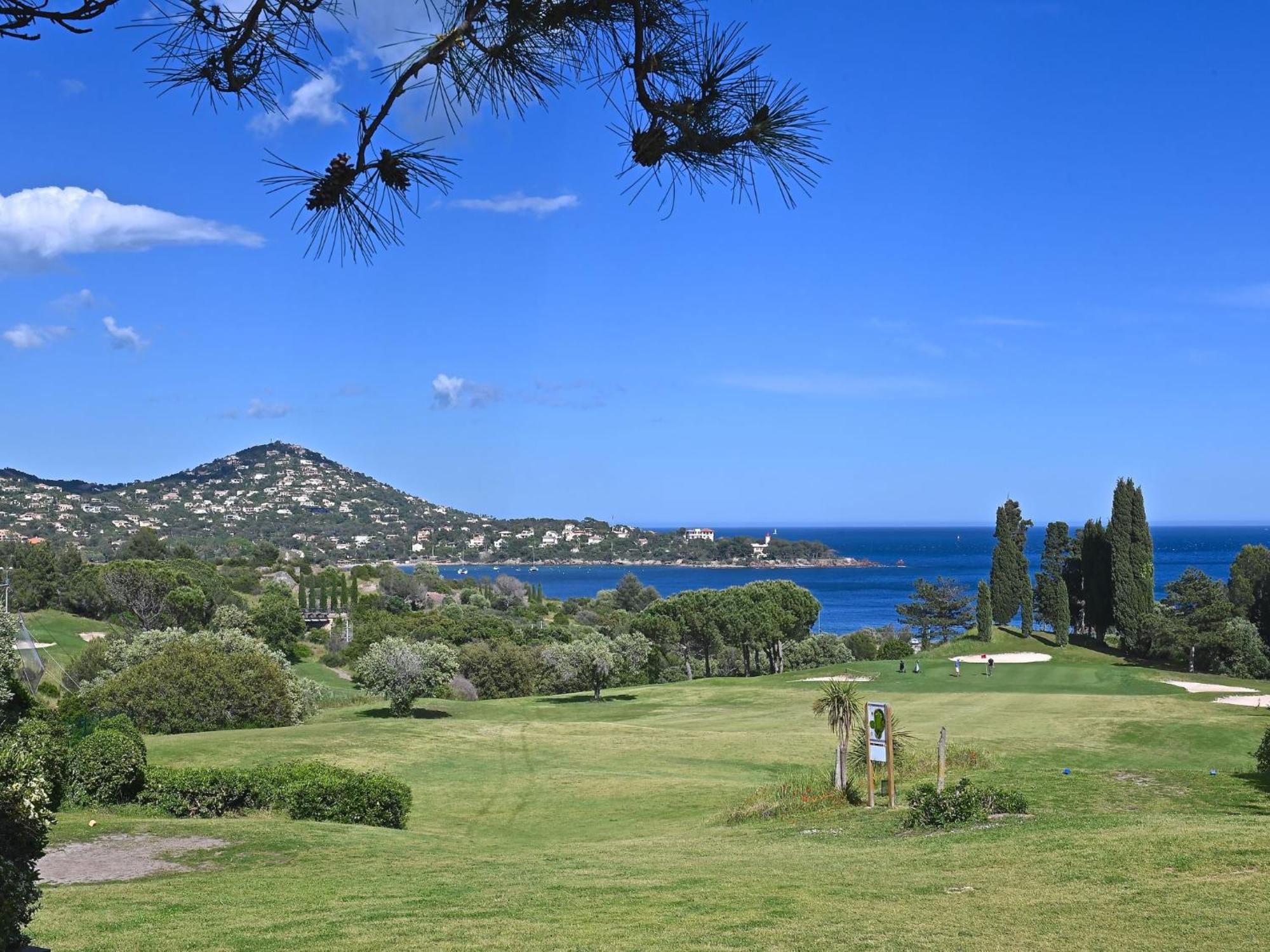 Apartment Village Cap Esterel - Le Village-53 By Interhome Saint-Raphael  Bagian luar foto