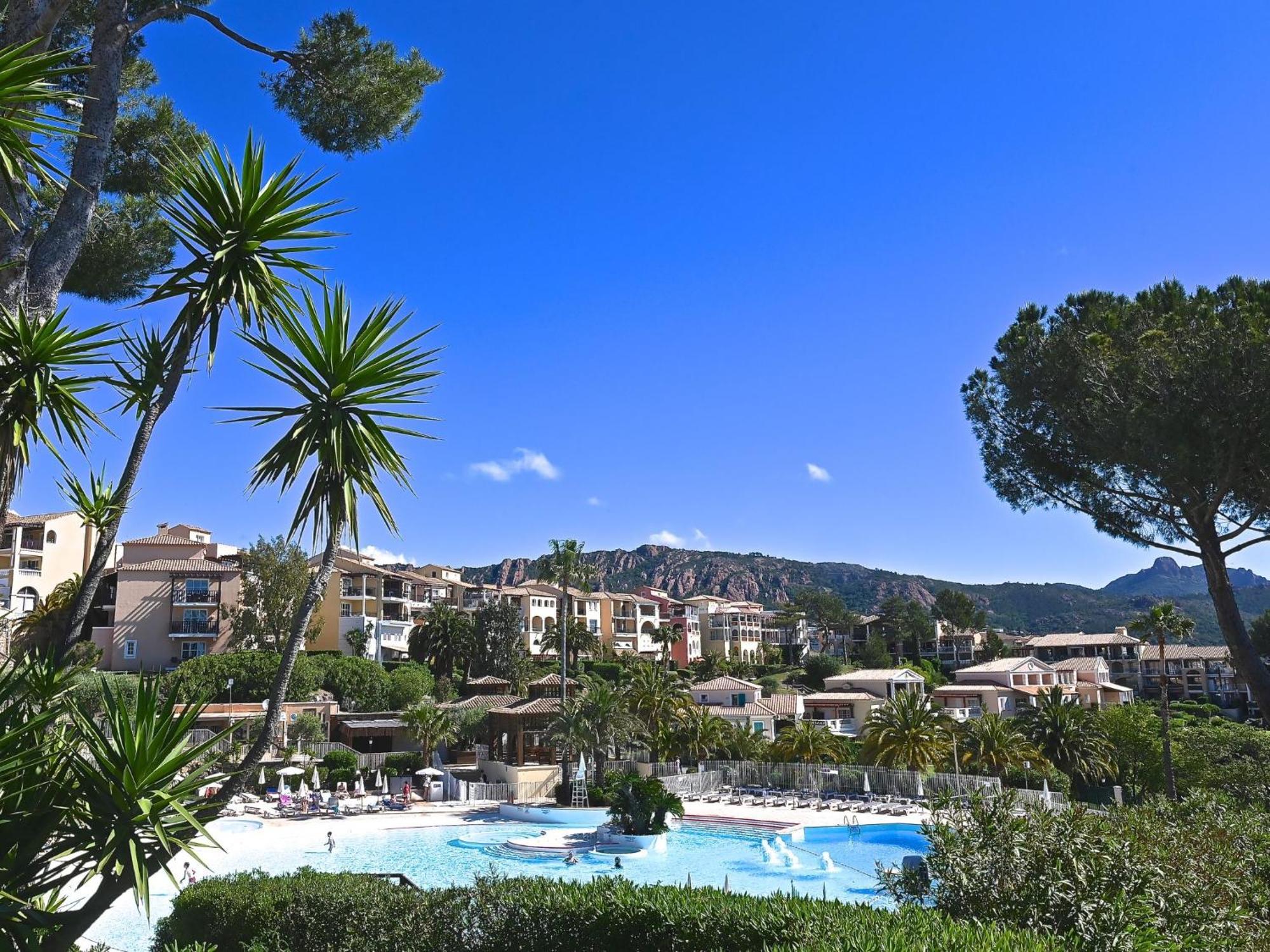 Apartment Village Cap Esterel - Le Village-53 By Interhome Saint-Raphael  Bagian luar foto