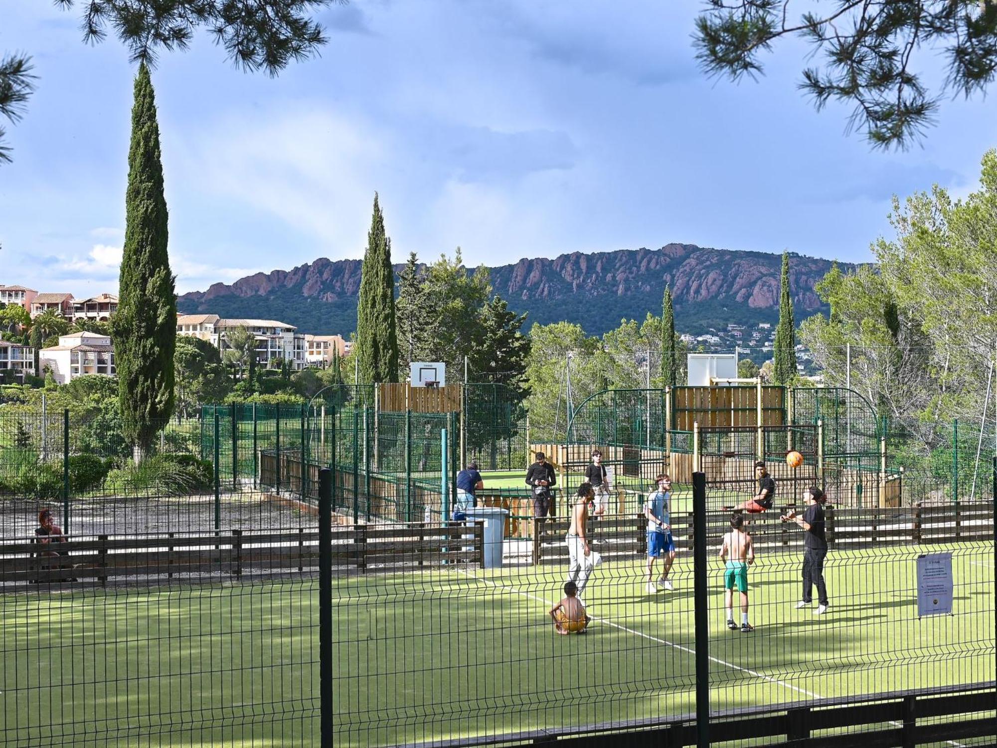 Apartment Village Cap Esterel - Le Village-53 By Interhome Saint-Raphael  Bagian luar foto